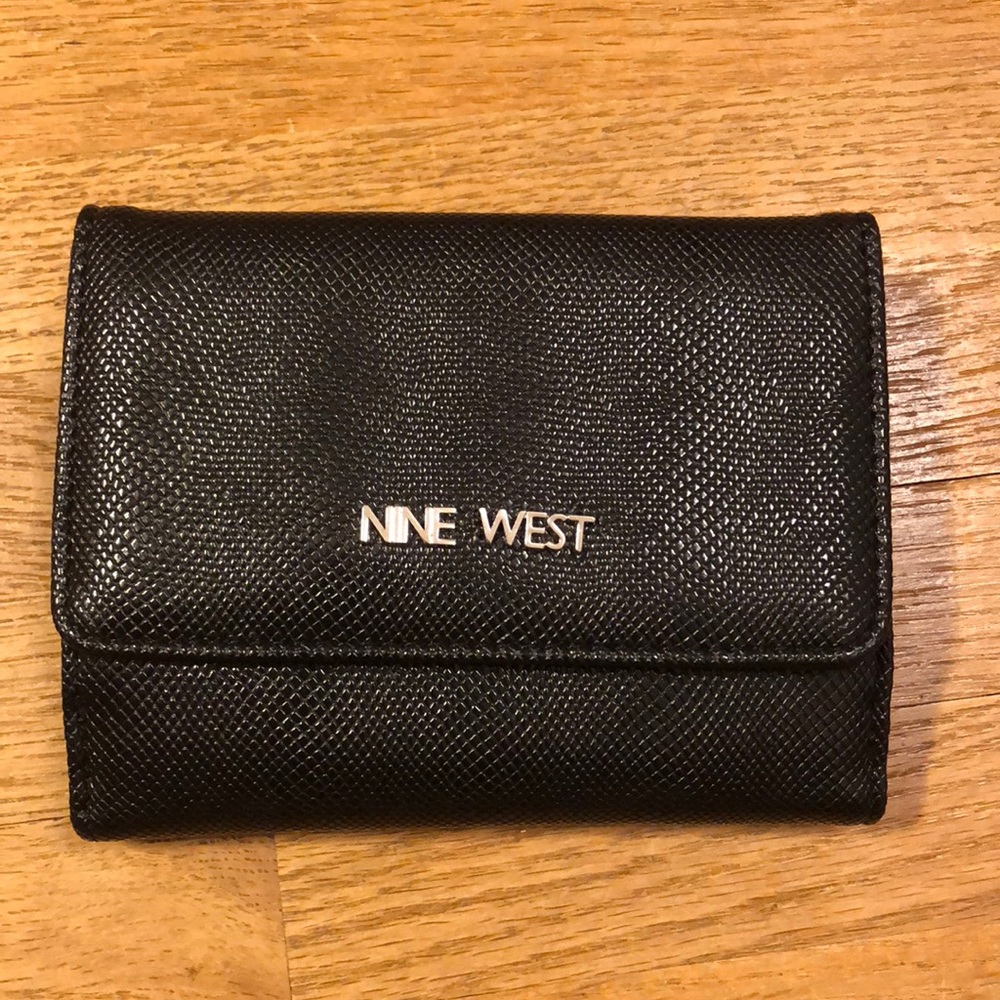 Nine West wallet